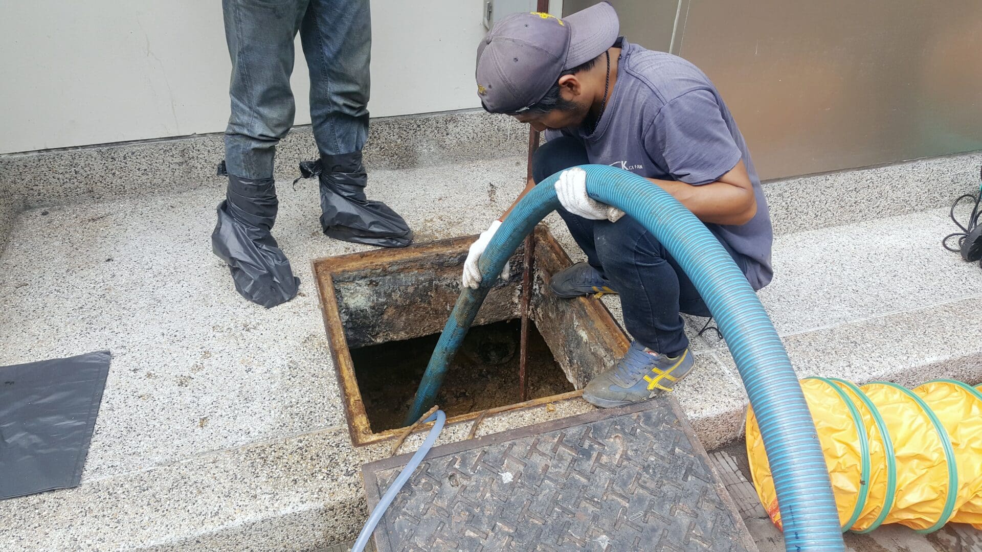 Grease-Trap-Cleaning Grease-Trap-Cleaning
