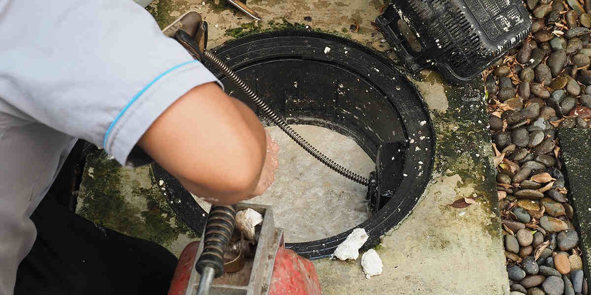 Grease interceptor maintenance in Kendall a