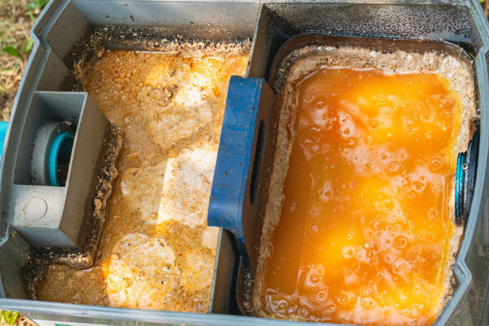 How Does Grease Trap Cleaning Prevent Blockages and Bad Odors?